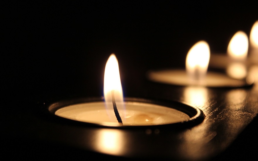 https://www.theblackoutreport.co.uk/wp-content/uploads/2020/01/blackout-candles.jpg
